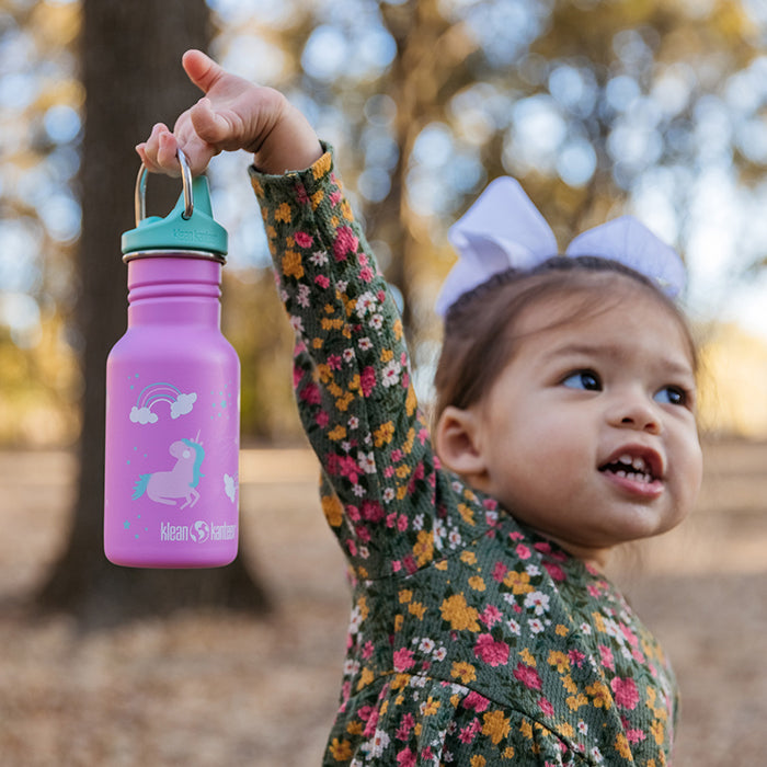 classic-kid-sippy-cap-c5 K12CNSIPPY-UN-kids_bottle_unicorn_lifestyle.jpg
