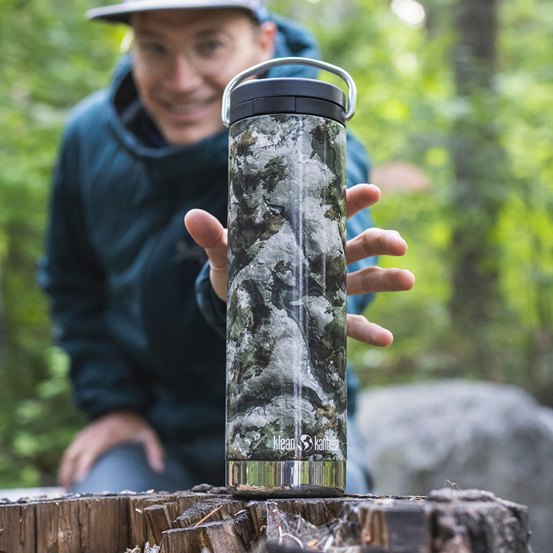 20oz-tkwide-with-twist-cap-mossy-oak-u9 20oz_bottle_twist_mossyoak_terragila_closeup_square.jpg