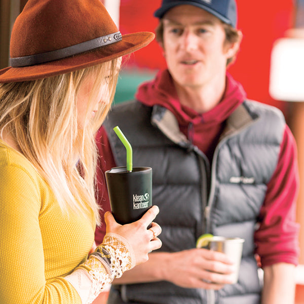 tumbler-straw-lid-with-straw-o7 K16VSSC-SB-guy-girl_style_9a499e23-5b7a-4a0d-b42e-d1b4b02627b2.jpg