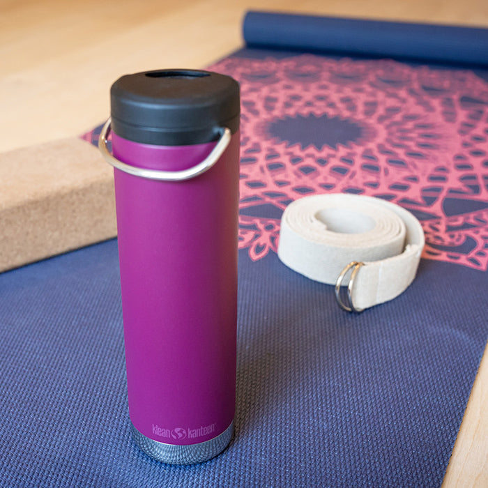 tkwide-twist-cap-with-straw-kit-w4 K20TKWPT-PP-T-TWIST-yoga_bottle_closed_lifestyle_a5ac6535-9c60-42bb-86fe-b94b5cef2b68.jpg