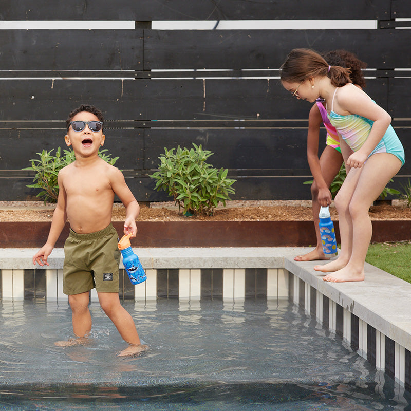 12oz-kid-s-classic-with-flip-seal-sport-cap-s3 kid_sport_flip_seal_12oz_boy_pool_square.jpg