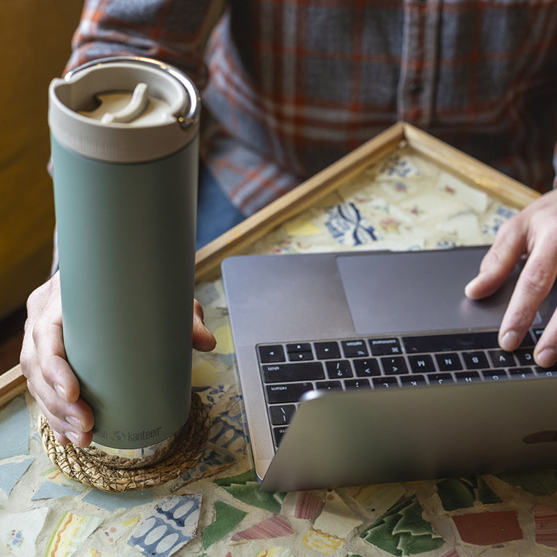 20oz-tkwide-with-cafe-cap-g7 tkwide_20oz_insulated_tumbler_cafe_laptop_closeup_square.jpg
